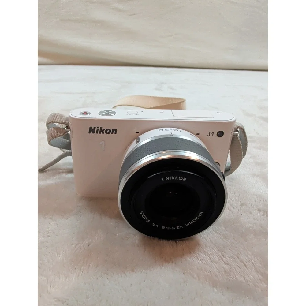 Nikon 1 J1 Mirrorless Digital Camera Kit White with 10-30mm & 30-110mm Lenses